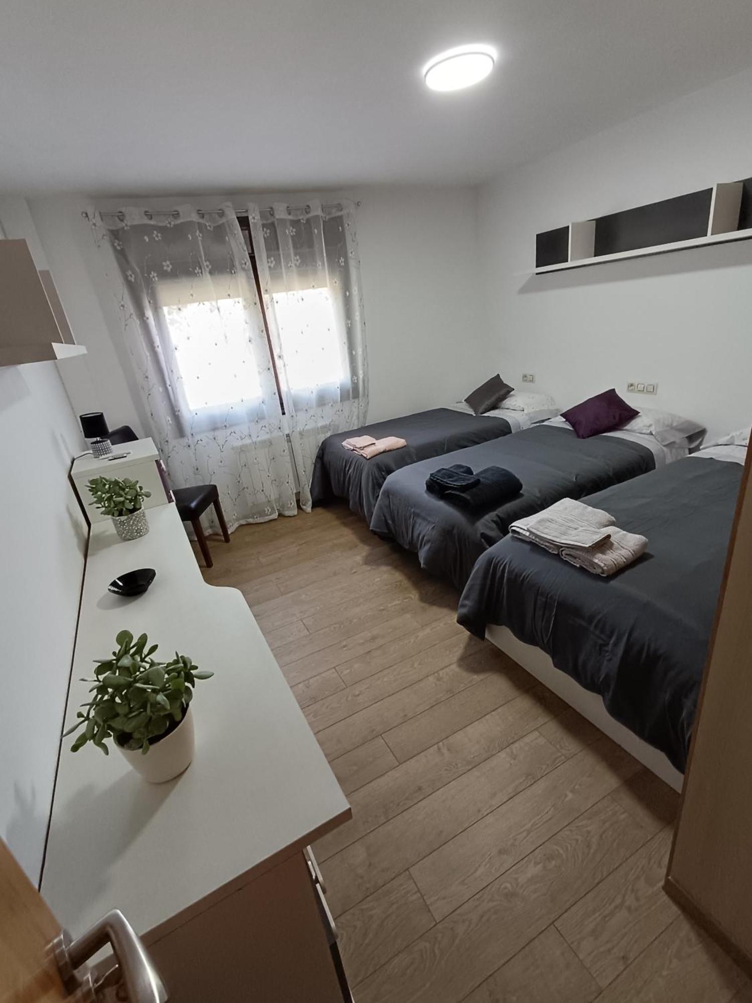 Oasis Inn Pedornes Екстериор снимка