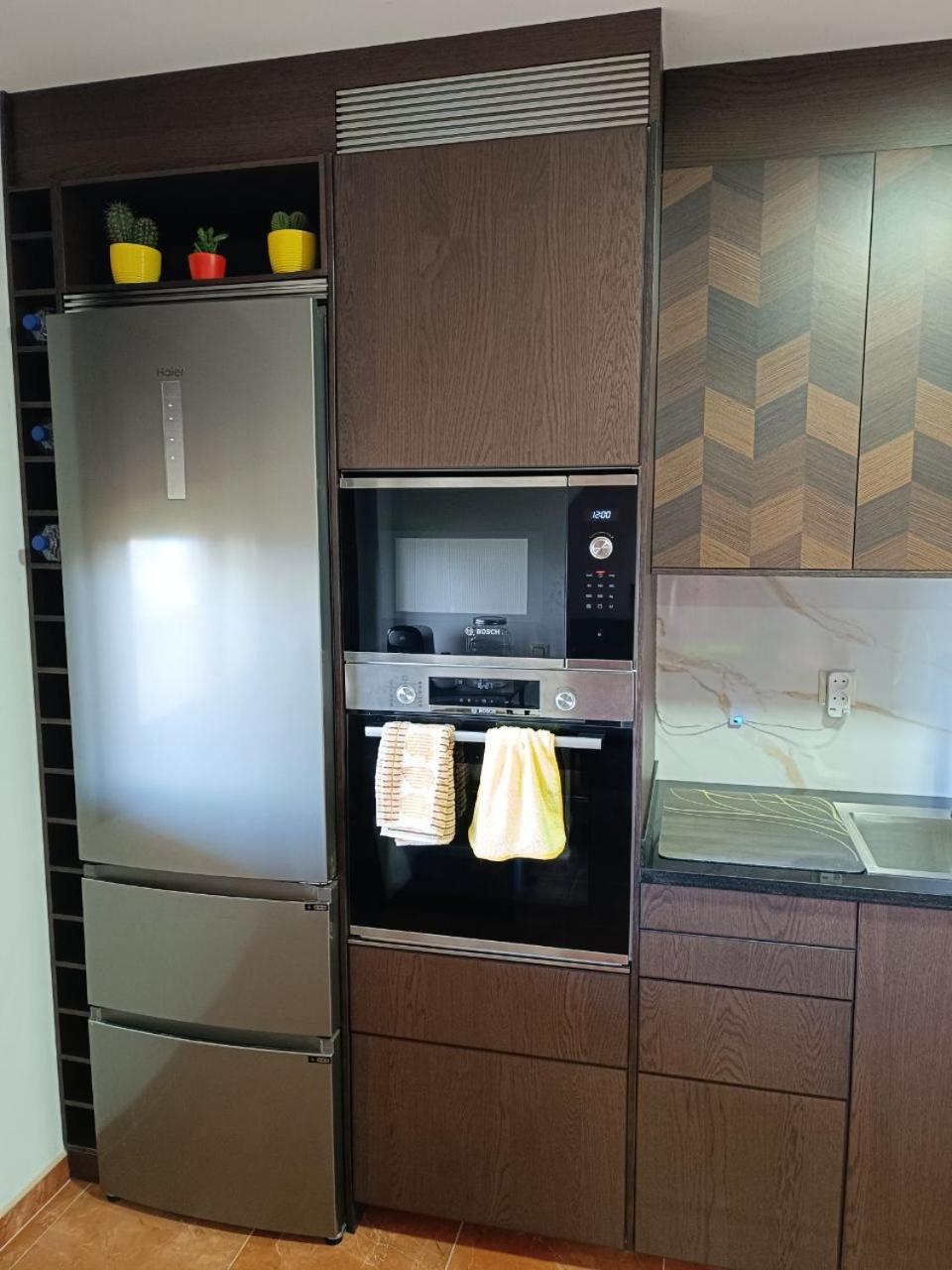 Oasis Inn Pedornes Екстериор снимка