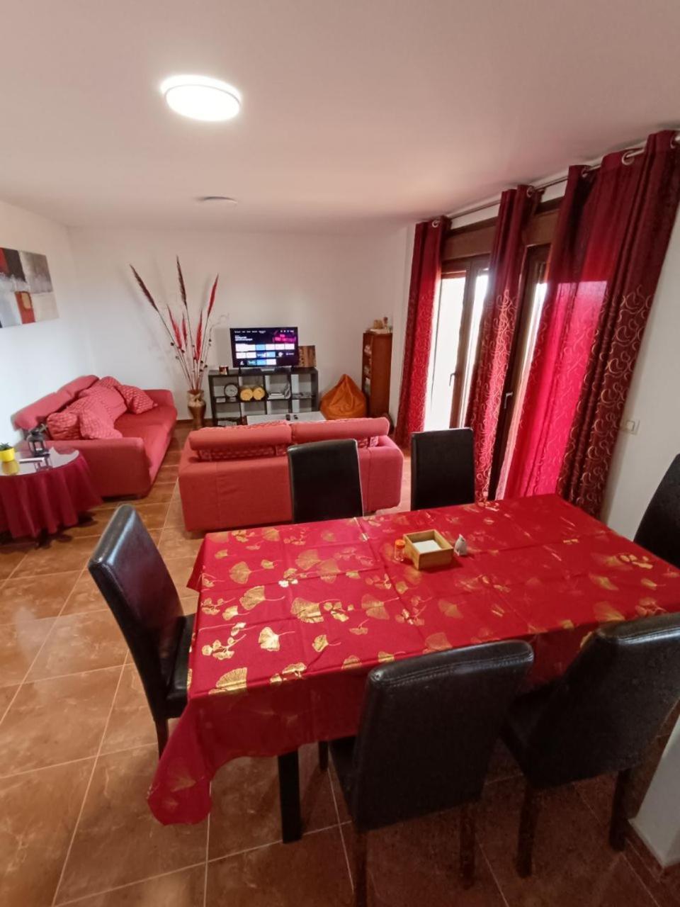 Oasis Inn Pedornes Екстериор снимка