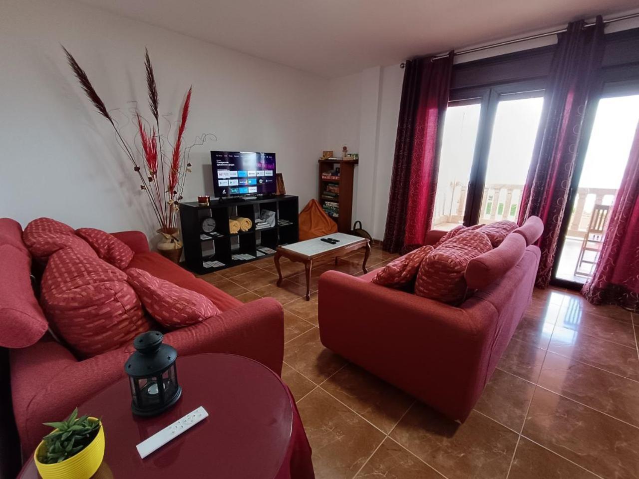 Oasis Inn Pedornes Екстериор снимка