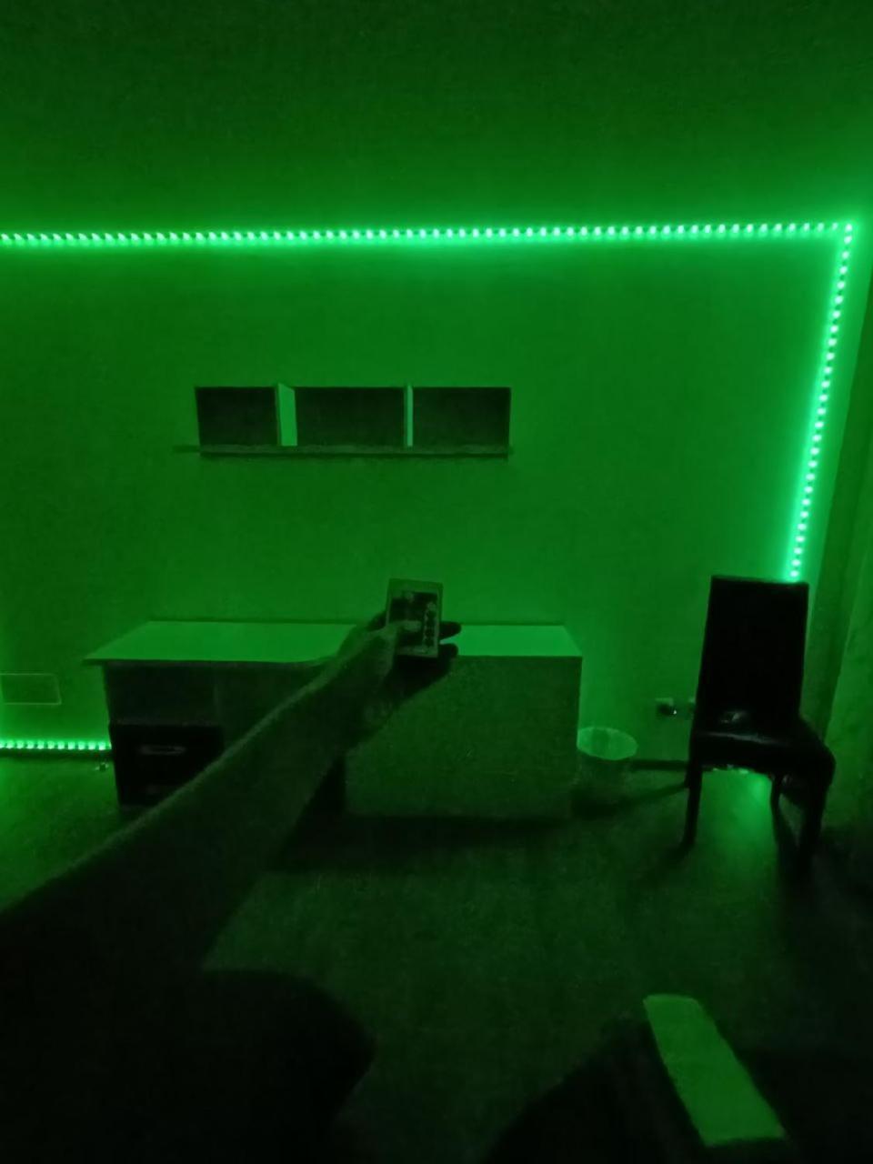 Oasis Inn Pedornes Екстериор снимка